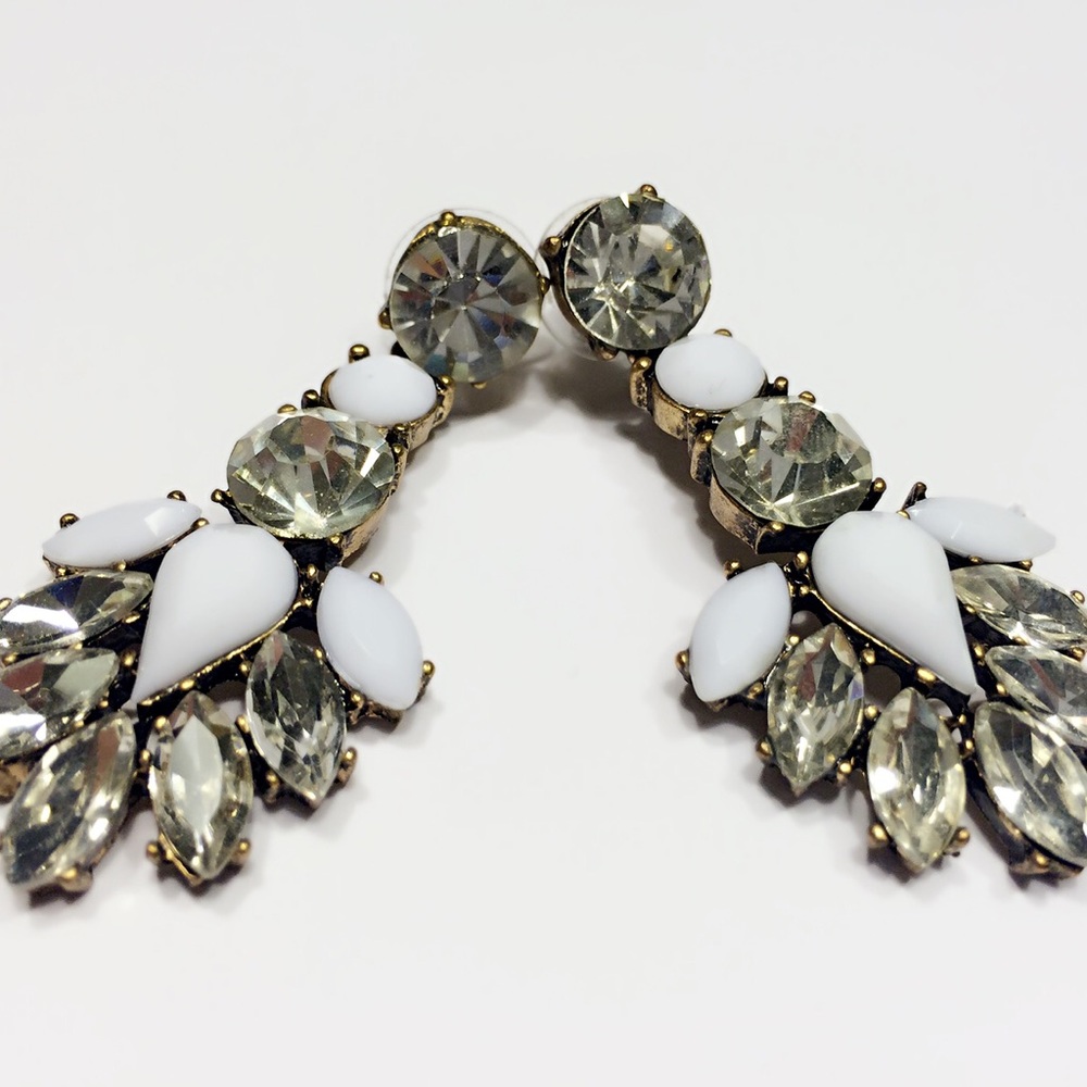 Last one! Beautiful earrings